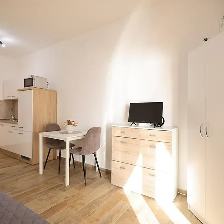 Apartments Kiara Bibinje Exterior photo