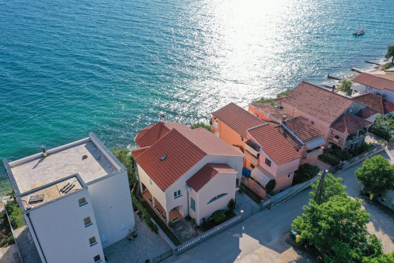 Kiara Apartment